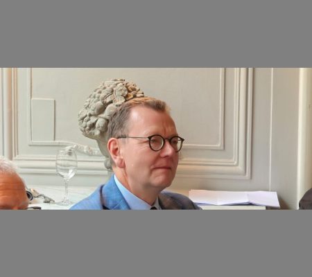 PHOTO-2025-11-19-22-24-44-009