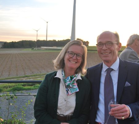 a4b77477c8944b2680225103ed263632